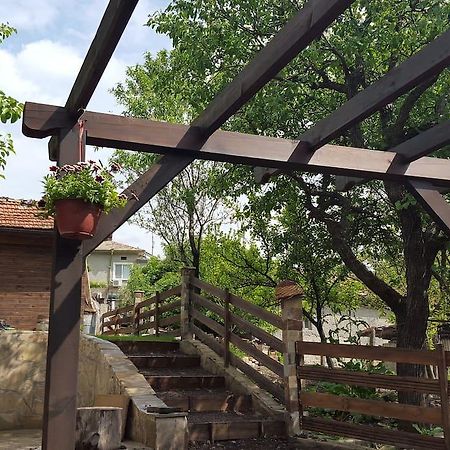 The Wild Fig Hotel Shumen Ngoại thất bức ảnh